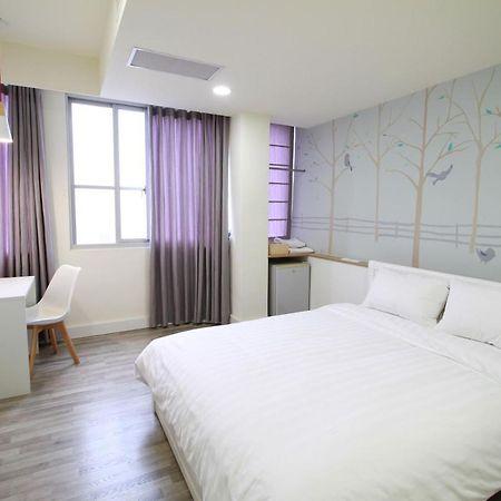 Moment Inn Tainan Exterior foto